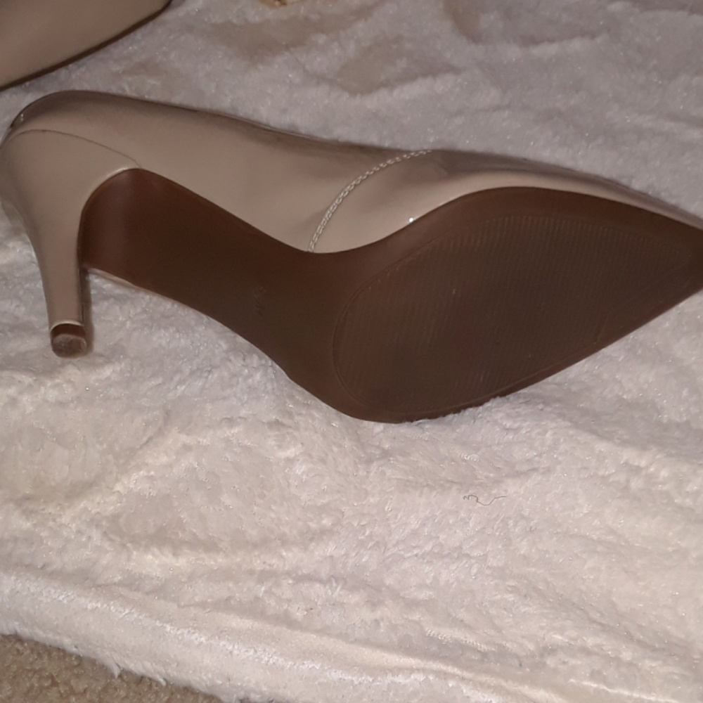 Shoes - Picture 3 of 5